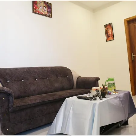 Padmavathi Homestay -2Bhk 1Bhk Ac Apartments For Group Of Families - Best Location - Flyover To Alipiri Gate - Walk To Ps4 Veg Restaurant - Modular Kitchen - Super Fast Wi-Fi- Near To Tirupati Bus Stand 2 Km-Near To Railway Station 2Km Exterior photo
