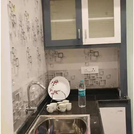 Padmavathi Homestay -2Bhk 1Bhk Ac Apartments For Group Of Families - Best Location - Flyover To Alipiri Gate - Walk To Ps4 Veg Restaurant - Modular Kitchen - Super Fast Wi-Fi- Near To Tirupati Bus Stand 2 Km-Near To Railway Station 2Km Exterior photo