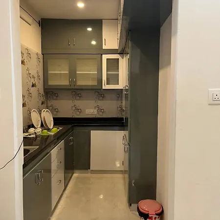 Padmavathi Homestay -2Bhk 1Bhk Ac Apartments For Group Of Families - Best Location - Flyover To Alipiri Gate - Walk To Ps4 Veg Restaurant - Modular Kitchen - Super Fast Wi-Fi- Near To Tirupati Bus Stand 2 Km-Near To Railway Station 2Km Exterior photo